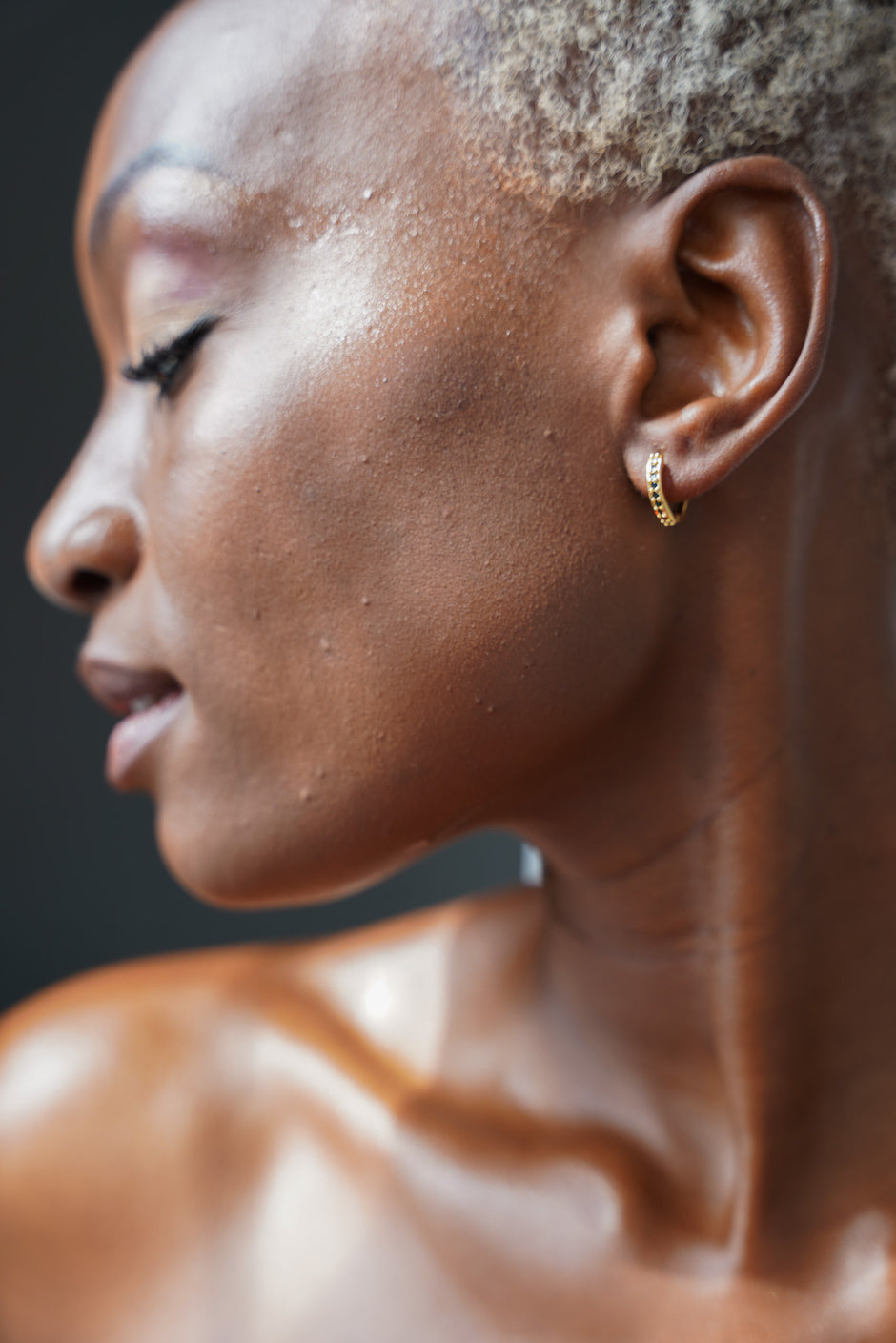 Black & Gold Small Hoops - desray.co.za