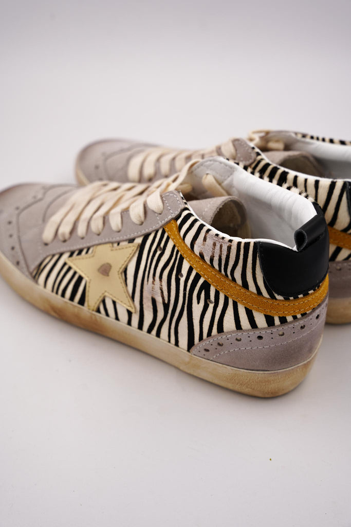 Zebra Mid Star Sneakers - desray.co.za