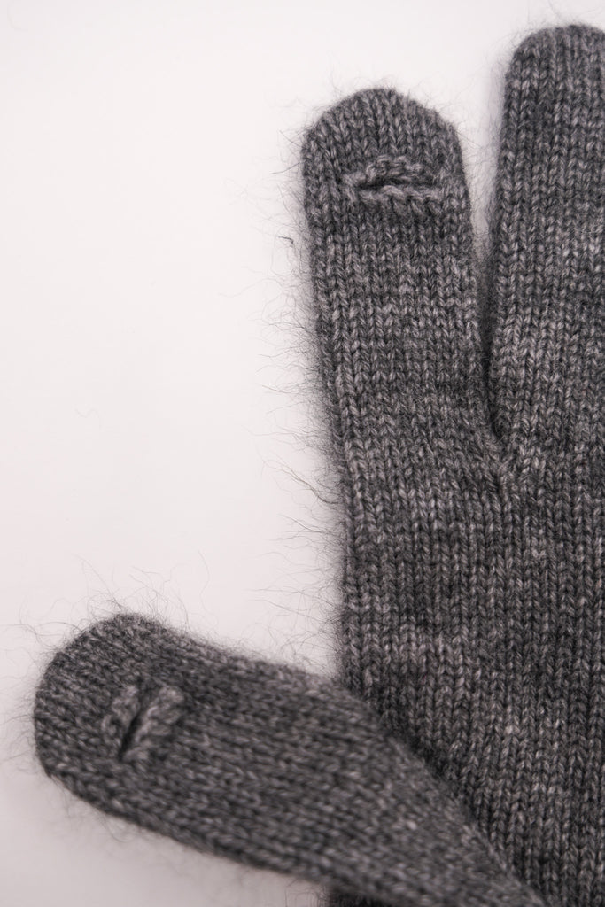 Grey Gloves - desray.co.za