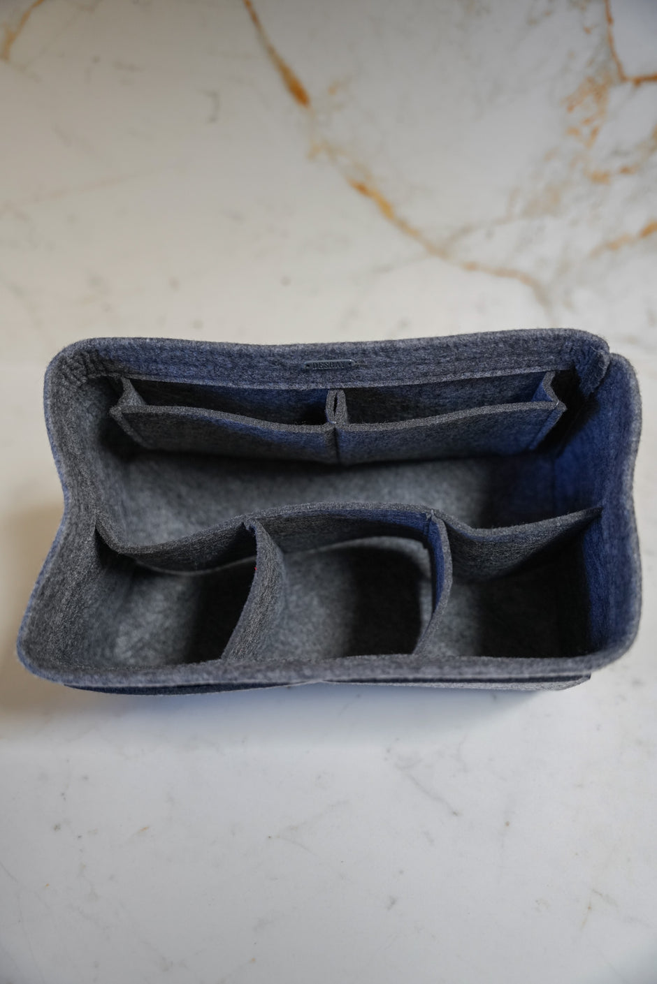 Charcoal Handbag Organiser - desray.co.za