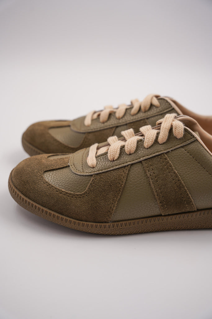 Olive Sneakers - desray.co.za