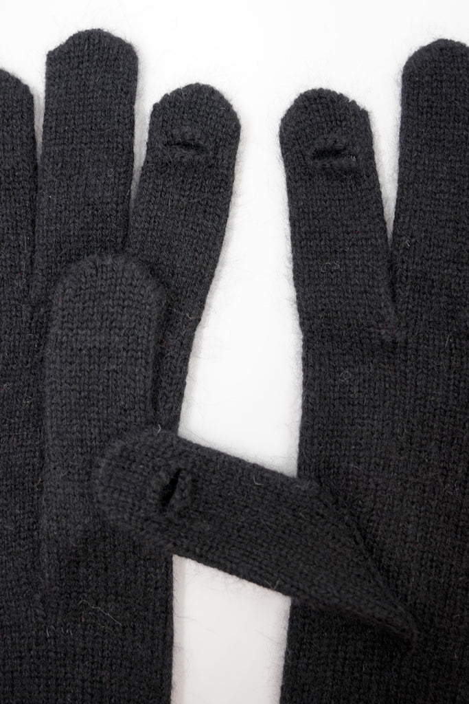 Black Gloves - desray.co.za