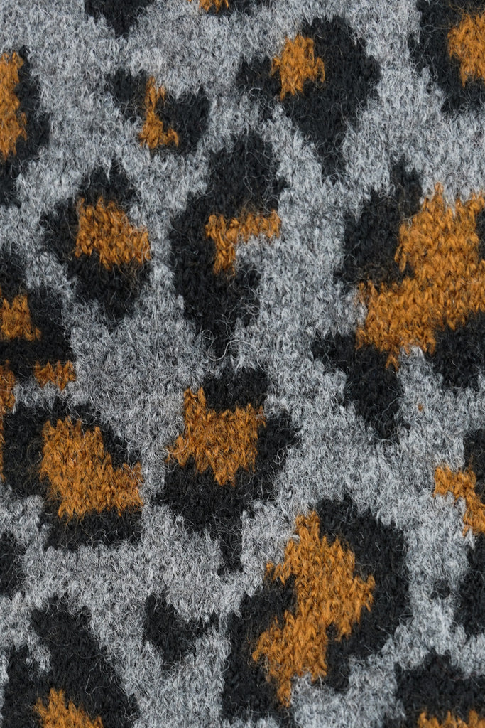 Animal Knitted Scarf - desray.co.za