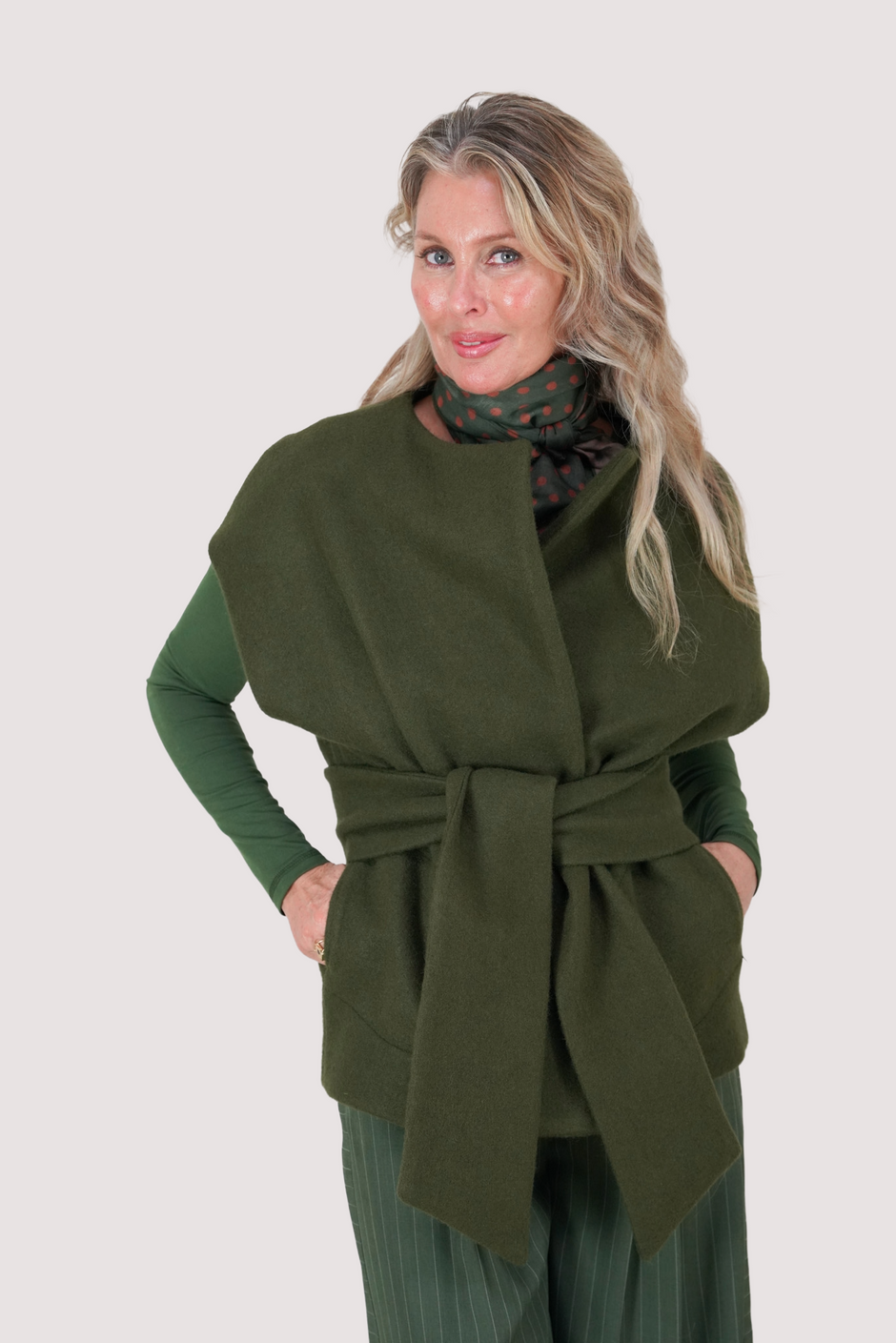 Polka Dot Contrast Scarf