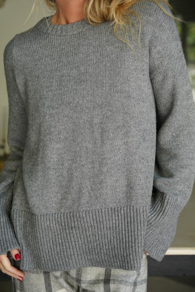 Grey Wide Sleeve Pullover - desray.co.za