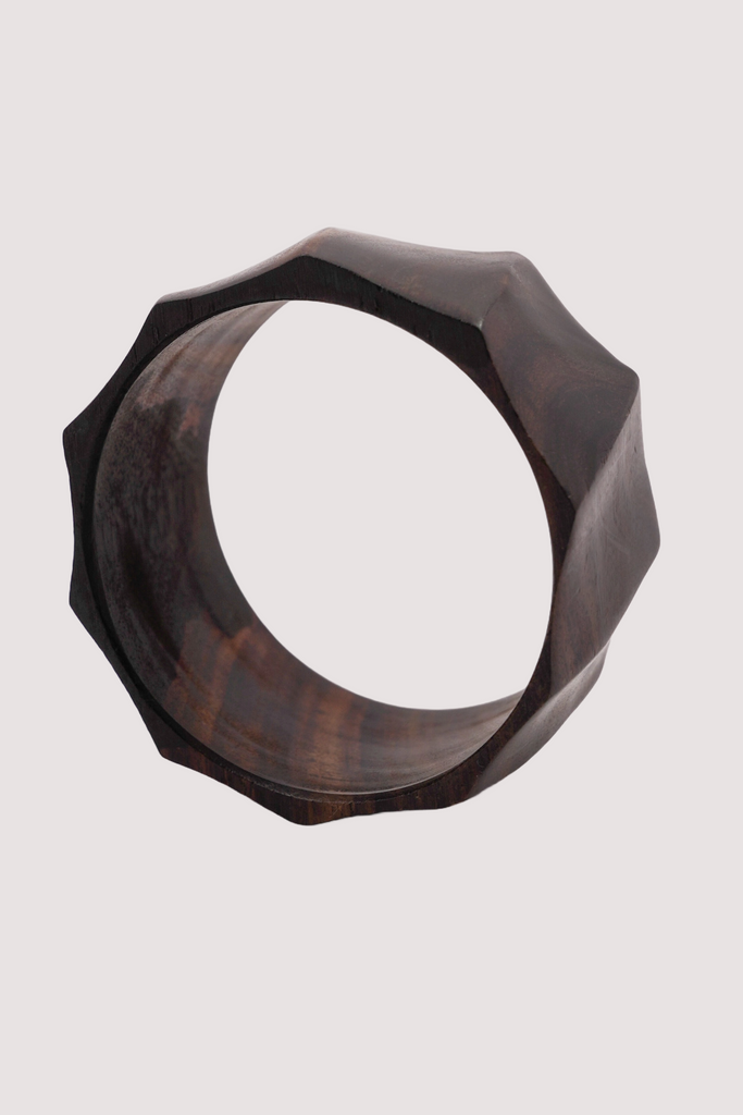 Brown Ripple Bangle - desray.co.za