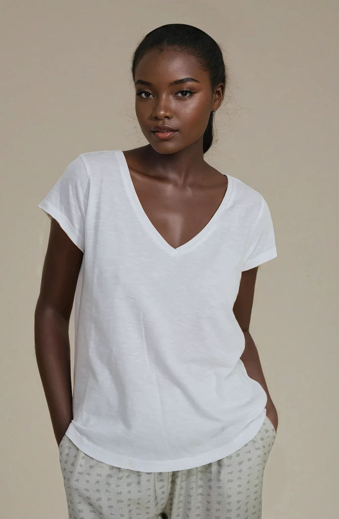 White Basic Tee - desray.co.za