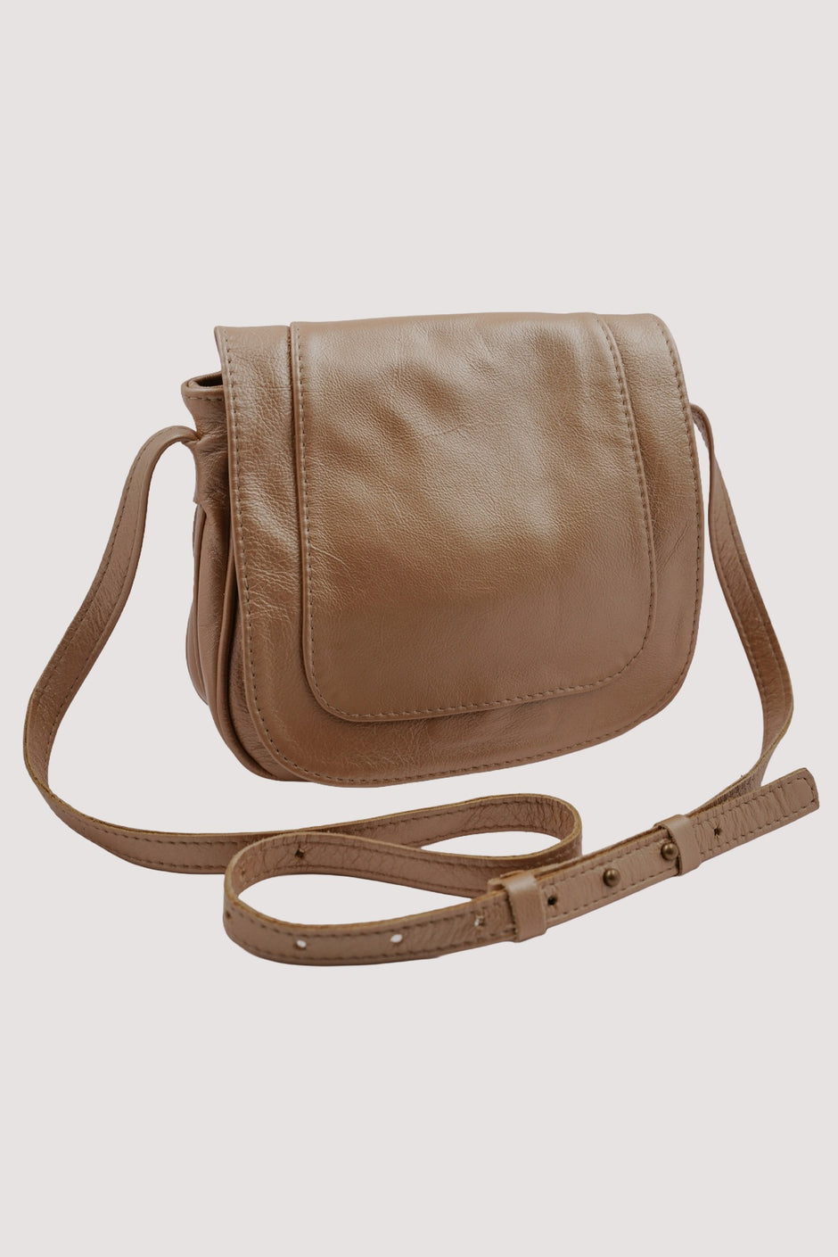 Honey Metallic Saddle Sling Bag - desray.co.za