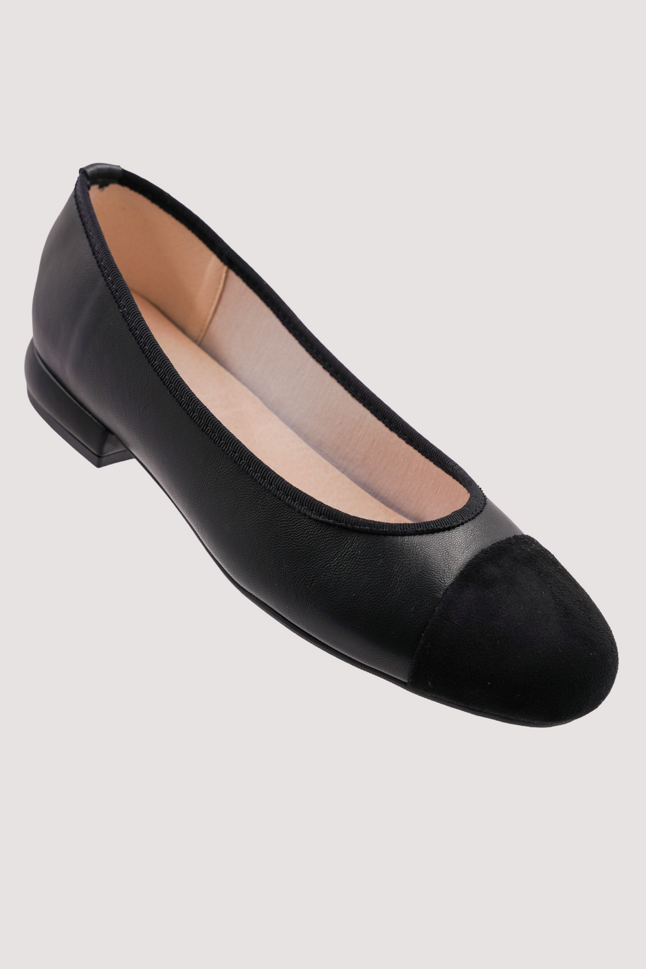 New in - Footwear - Black Heel Ballet Pumps - R940