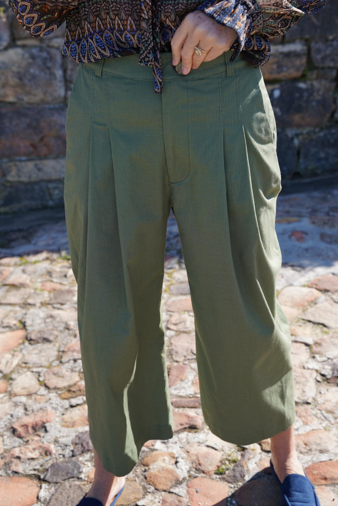 Olive Cotton Summer Cropped Pants - desray.co.za